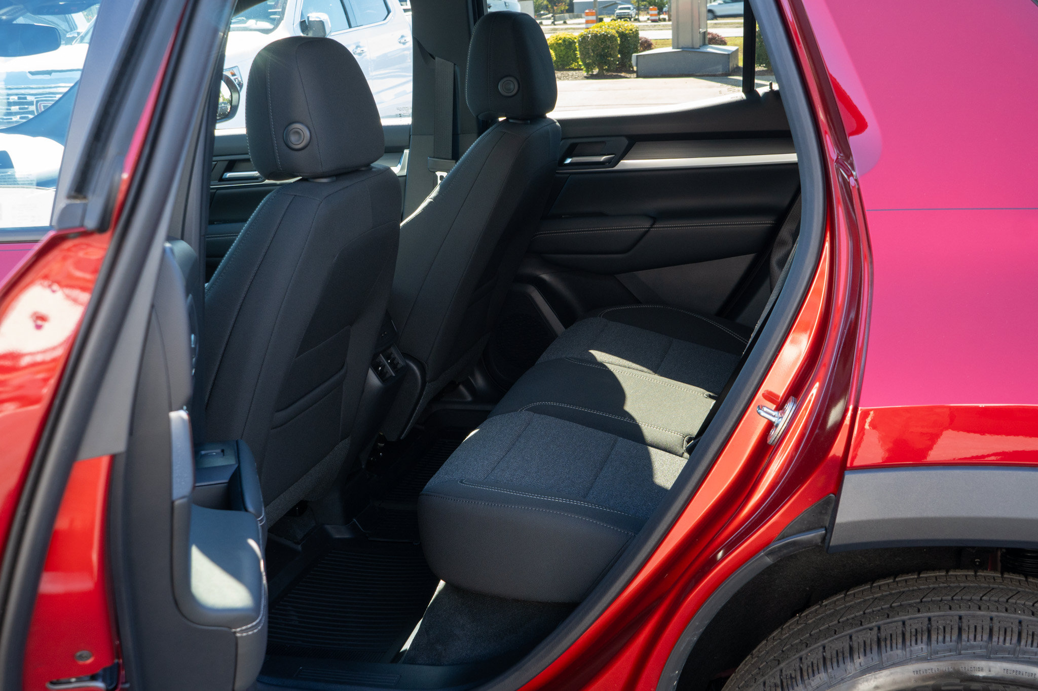 New 2027 GMC Terrain Elevation w/ Black Edition FWD image 28
