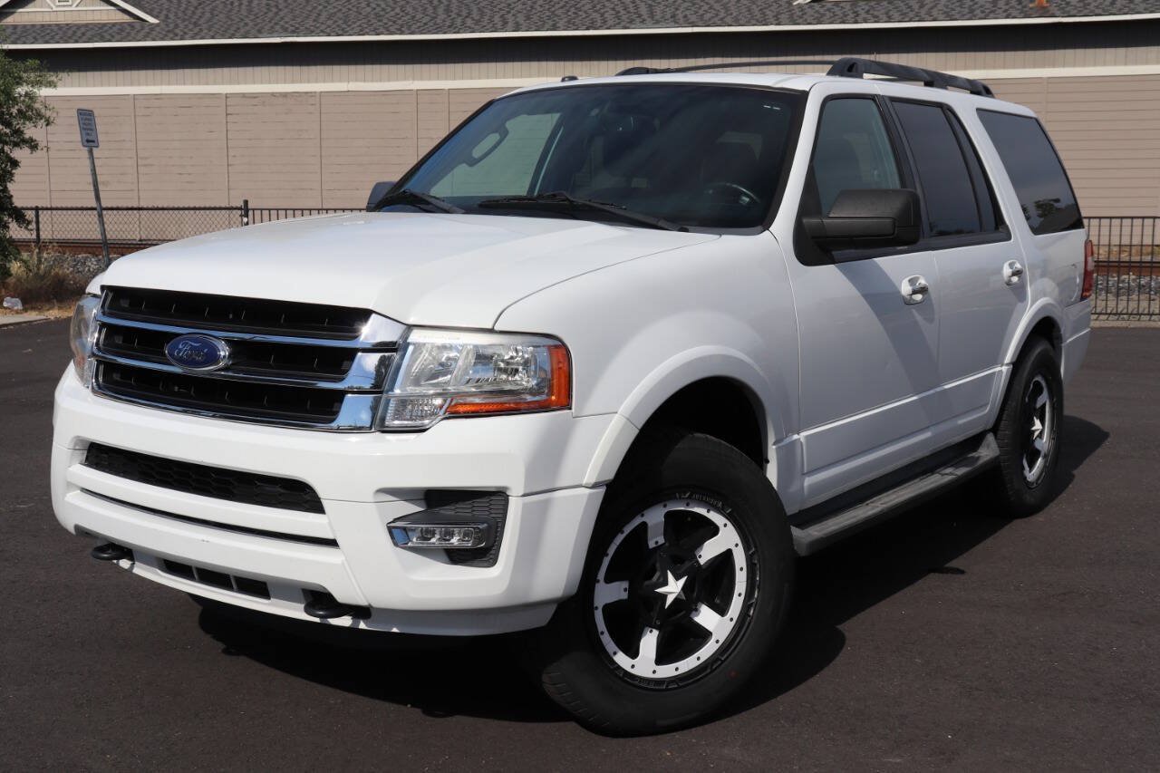 Used 2015 Ford Expedition XLT AWD/4WD image 4