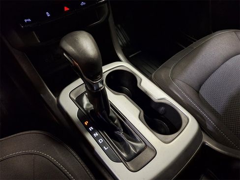Used 2022 Chevrolet Colorado LT w/ Fleet Safety Package image 17