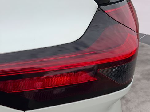 Certified 2022 Nissan Rogue SV FWD image 33