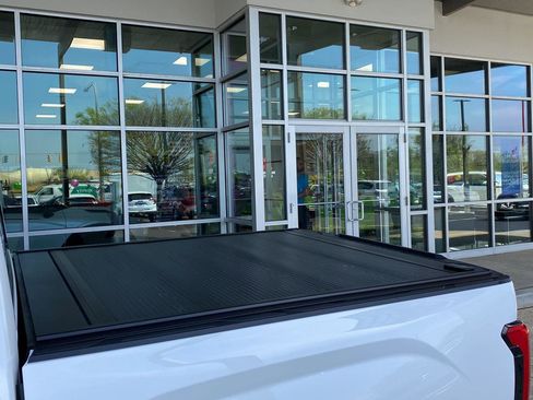 Used 2022 Toyota Tundra SR5 w/ SR5 Premium Package image 14