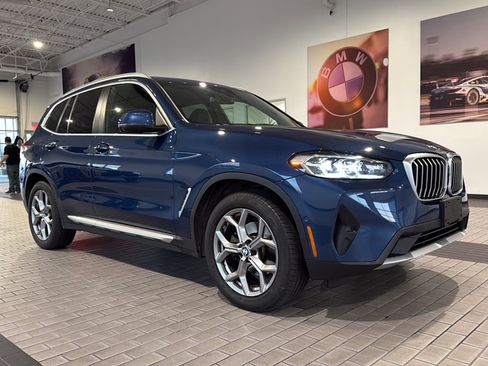 Used 2024 BMW X3 xDrive30i w/ Premium Package image 3