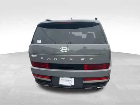 Used 2025 Hyundai Santa Fe Limited FWD image 7