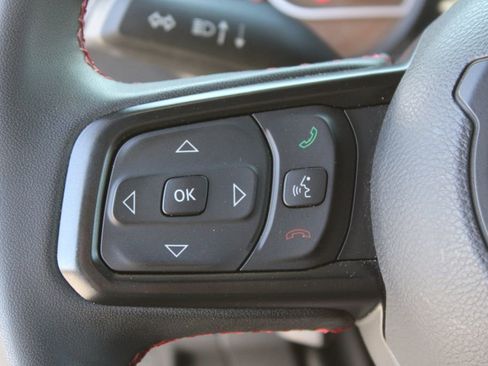 Used 2024 Jeep Wrangler Rubicon w/ Convenience Group AWD/4WD image 26