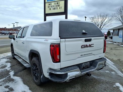 Used 2019 GMC Sierra 1500 SLT w/ SLT Premium Plus Package image 3