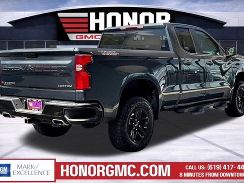 Used 2019 Chevrolet Silverado 1500 Custom Trail Boss w/ Custom Convenience Package AWD/4WD image 6