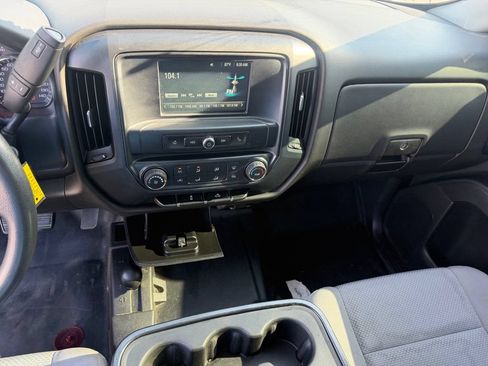 Used 2019 Chevrolet Silverado 2500 W/T AWD/4WD image 34