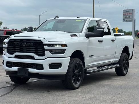 Used 2025 RAM 2500 Big Horn AWD/4WD image 43