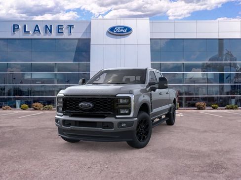 New 2026 Ford F250 Lariat w/ Black Appearance Package AWD/4WD image 2