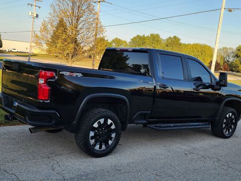 Used 2020 Chevrolet Silverado 2500 Custom w/ Custom Value Package image 10