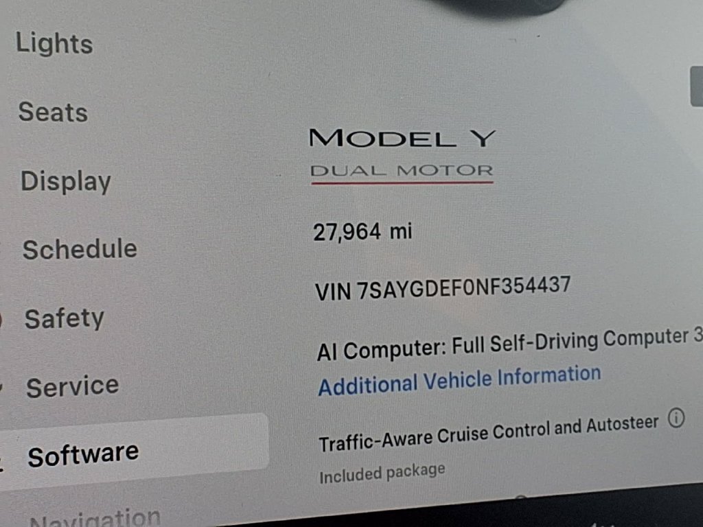 Used 2022 Tesla Model Y Performance AWD/4WD image 35