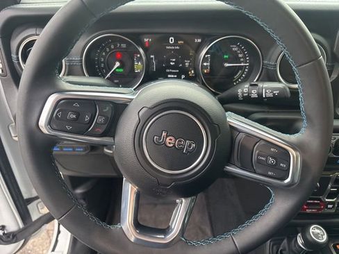 Used 2023 Jeep Wrangler Unlimited Rubicon 4xe image 20