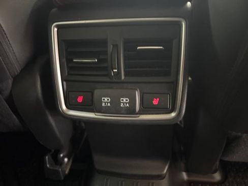 Used 2022 Subaru Forester Touring AWD/4WD image 11
