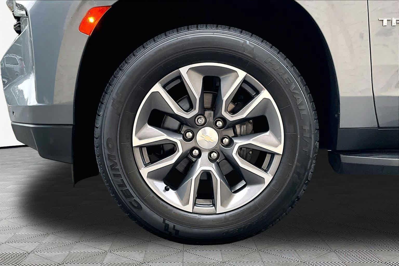 Used 2022 Chevrolet Tahoe LS RWD image 11