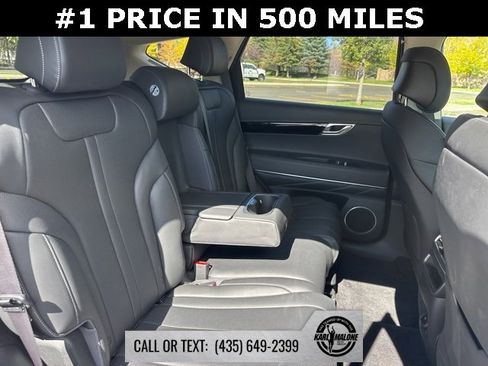 Used 2025 Genesis GV80 2.5T Standard image 16