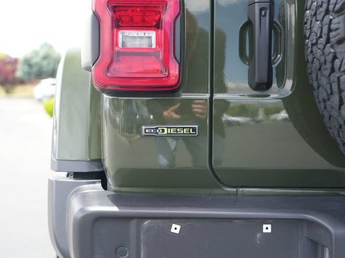 Used 2021 Jeep Wrangler Unlimited Rubicon AWD/4WD image 6