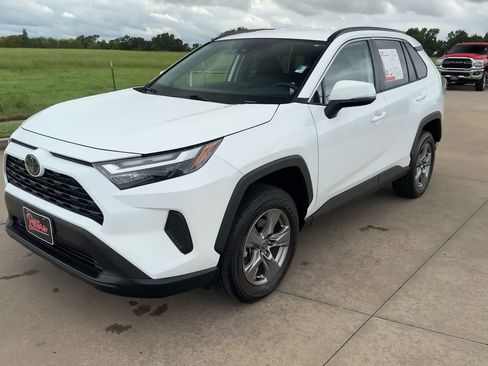 Used 2024 Toyota RAV4 XLE image 5