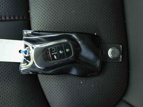 Used 2026 Honda Pilot Black Edition image 48