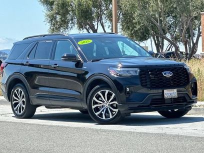 Used 2025 Ford Explorer ST-Line
