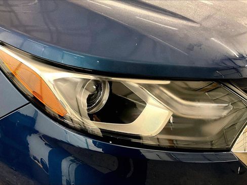 Used 2019 Chevrolet Equinox LT image 27