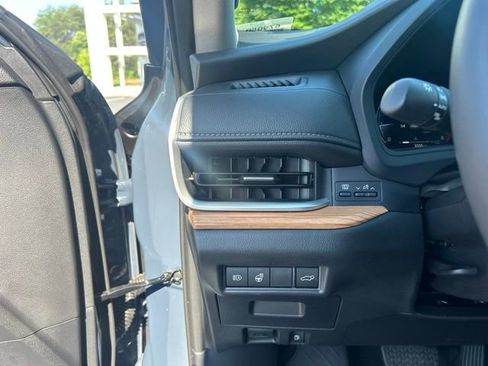 Used 2026 Toyota Grand Highlander FWD image 28