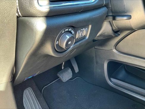 New 2026 Chrysler Pacifica Limited w/ S Appearance Package image 18