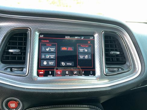 Used 2019 Dodge Challenger SRT Hellcat w/ Widebody Package RWD image 17