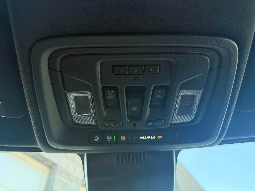 Used 2026 GMC Sierra 3500 Denali Ultimate AWD/4WD image 33