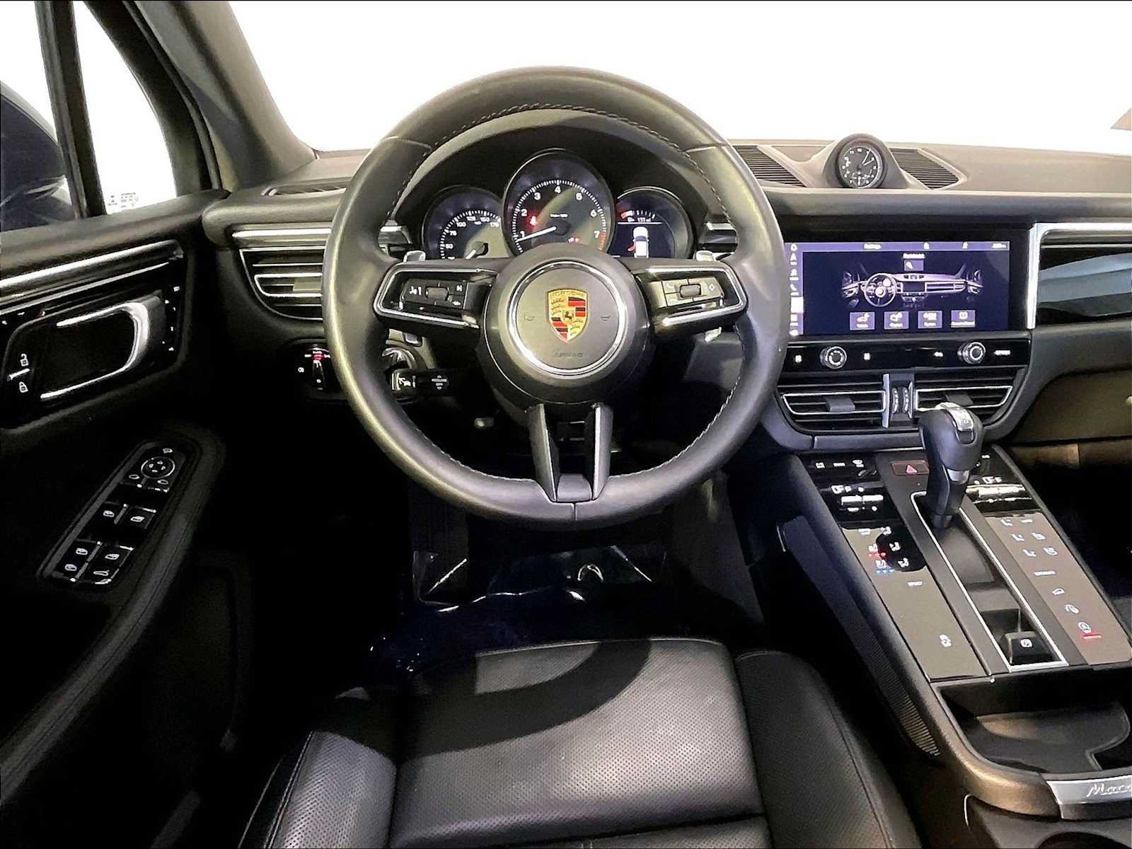 Certified 2022 Porsche Macan AWD/4WD image 13