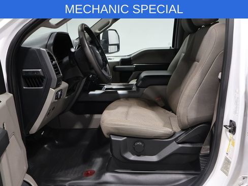Used 2018 Ford F150 XLT w/ Trailer Tow Package AWD/4WD image 3