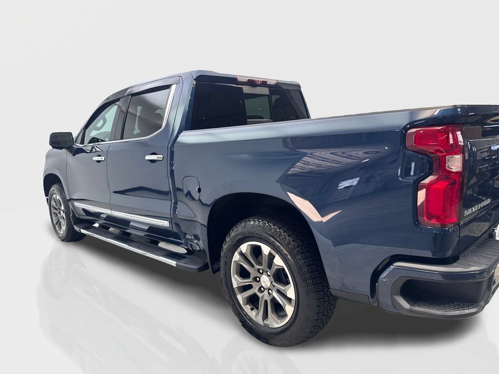 Used 2023 Chevrolet Silverado 1500 High Country w/ Technology Package AWD/4WD image 15