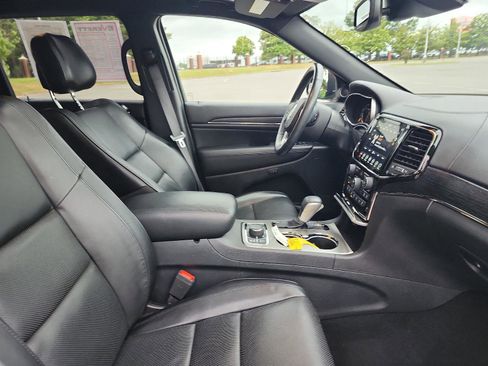 Used 2019 Jeep Grand Cherokee High Altitude AWD/4WD image 8