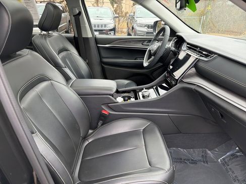 Certified 2023 Jeep Grand Cherokee Limited image 22