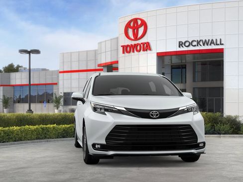 New 2026 Toyota Sienna XLE image 40