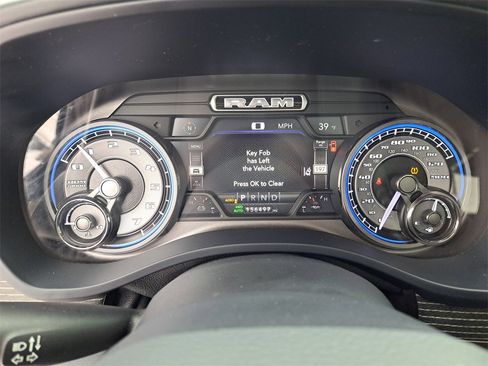 Used 2019 RAM 1500 Limited image 9