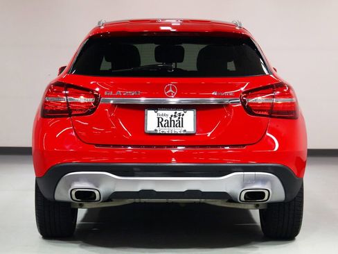 Certified 2019 Mercedes-Benz GLA 250 4MATIC image 2