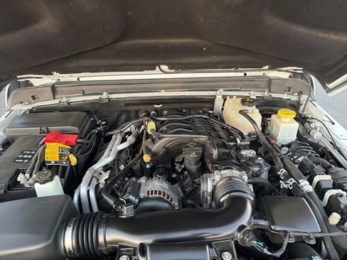 Used 2022 Jeep Gladiator Mojave w/ LED Lighting Group image 15