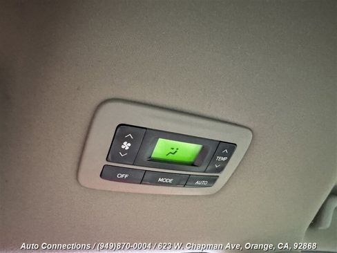 Used 2013 Toyota Sienna XLE image 31