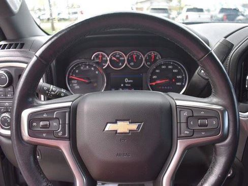 Used 2021 Chevrolet Silverado 1500 LT AWD/4WD image 30