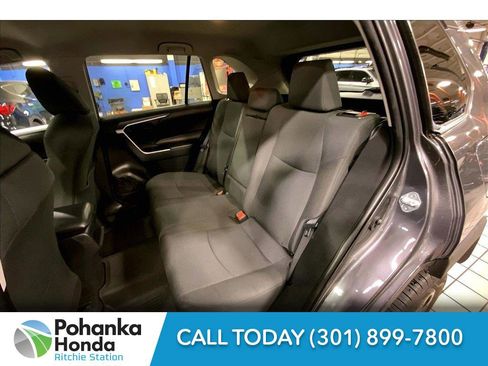 Used 2021 Toyota RAV4 LE image 19
