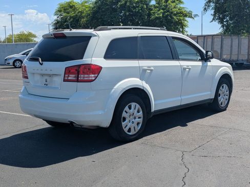 Used 2017 Dodge Journey SE w/ Flexible Seating Group FWD image 4