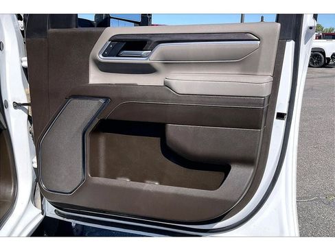Used 2025 Chevrolet Silverado 3500 LTZ AWD/4WD image 26