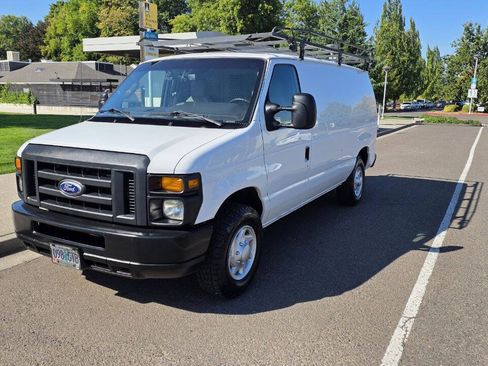 Used 2014 Ford E-250 and Econoline 250 w/ Power Group RWD image 1