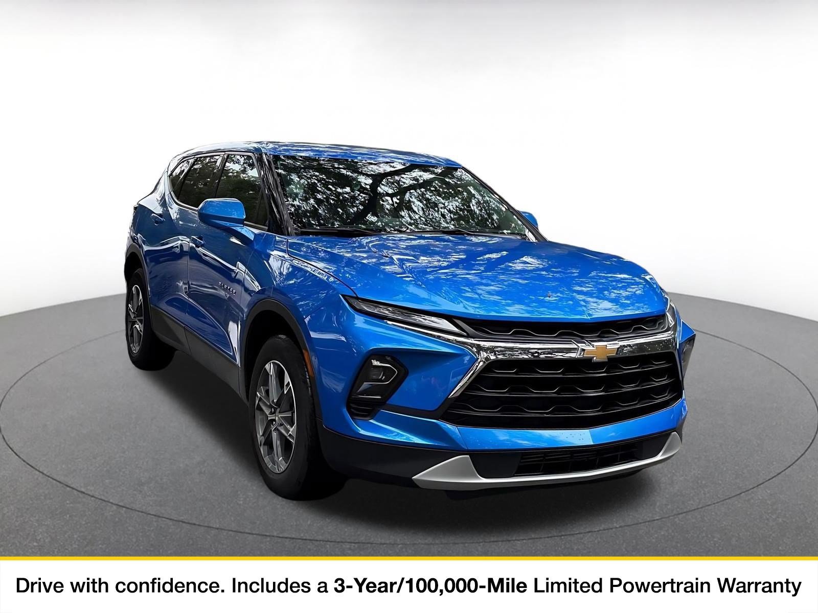 Used 2026 Chevrolet Blazer LT FWD image 1