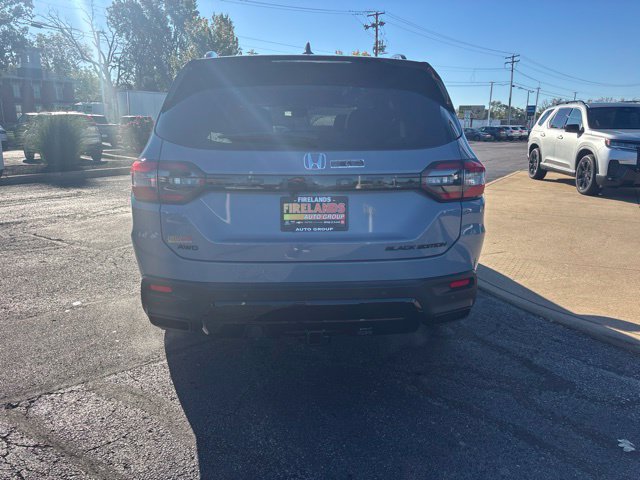 New 2026 Honda Pilot Black Edition image 4