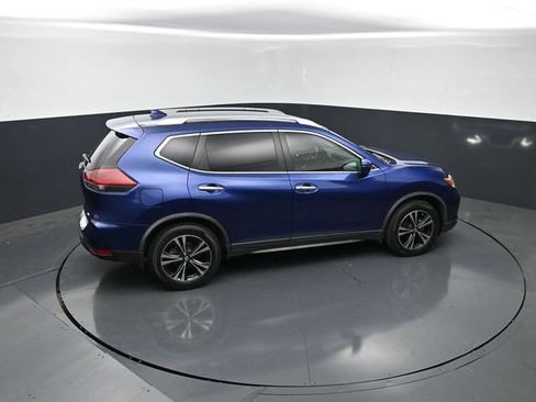 Used 2020 Nissan Rogue SV w/ Premium Package FWD image 24