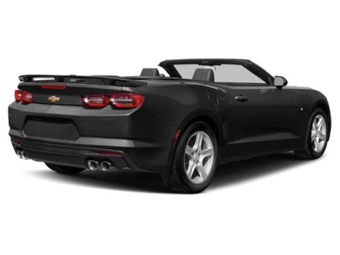 Used 2020 Chevrolet Camaro LT RWD image 2