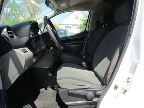 Used 2019 Nissan NV200 SV w/ Back Door Glass Package FWD image 21