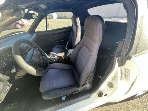 Used 1992 MAZDA MX-5 Miata image 7