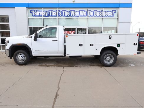 New 2026 GMC Sierra 3500 Pro w/ Convenience Package AWD/4WD image 7